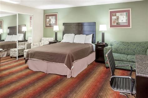 newark international airport hotel|howard johnson hotel website.